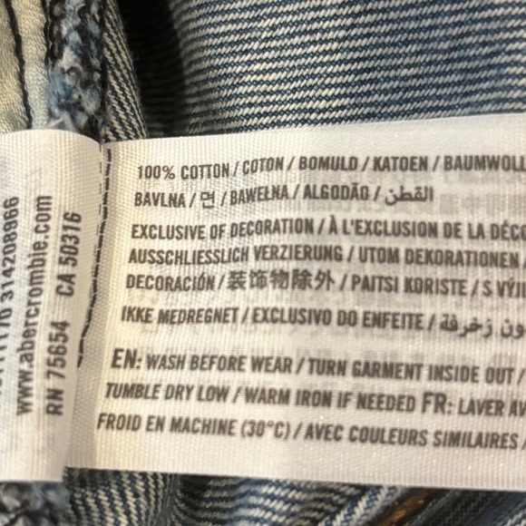 Abercrombie 26 (US 2) Super High Rise Button Fly Denim Women’s Jeans Shorts - Picture 7 of 9